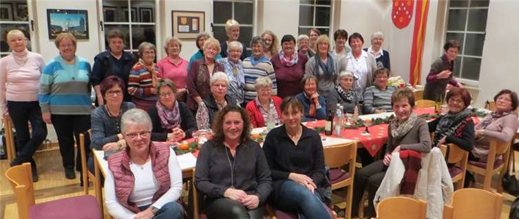 Die Katholische Frauengemeinschaft Wershofen-Ohlenhard spendete die stolze Summe von 6000 Euro.KFW