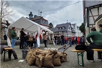 Die Kegelbahn als zentraler Treffpunkt – hier kamen Jung und Alt zusammen und er...