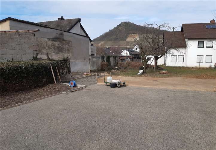 Die Kellerkinder suchen noch Unterstützer, um den Ort mit Ruhebänken usw. auszustatten.