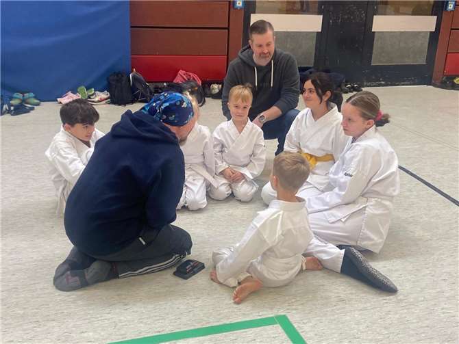 Die Kids aus Remagen zeigten großen Einsatz.  Foto: privat