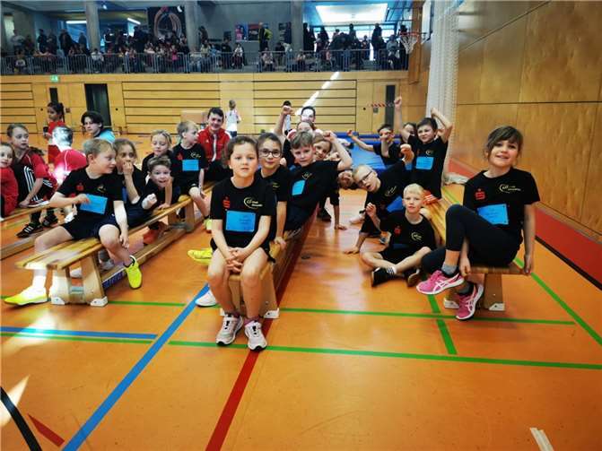 Die Kinder absolvierten verschiedene Disziplinen, bei denen sie sich gegenseitig unterstützten und so zu Höchstleistungen anspornten.  Foto: privat