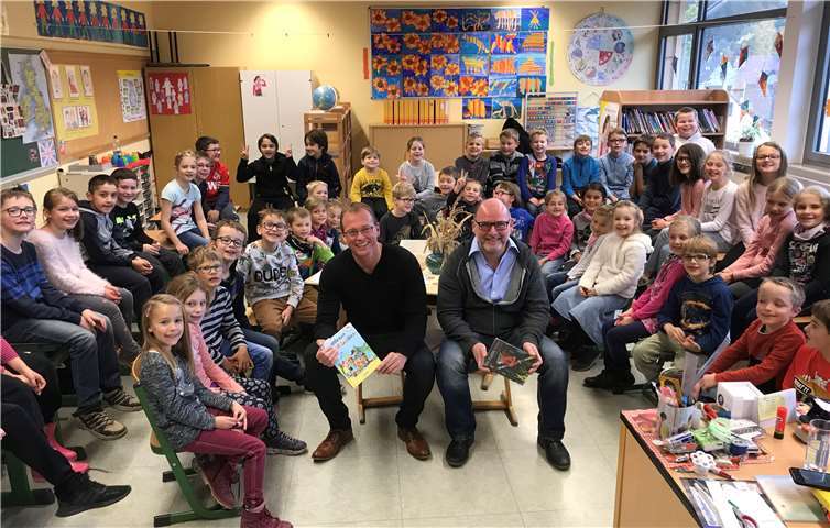 Die Kinder der Grundschule Rieden hatten viel Freude an den vorgelesenen Geschichten. Foto: privat