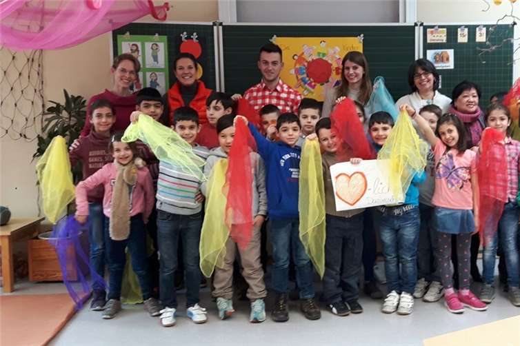 Die Kinder der Grundschule Sürster Weg.privat