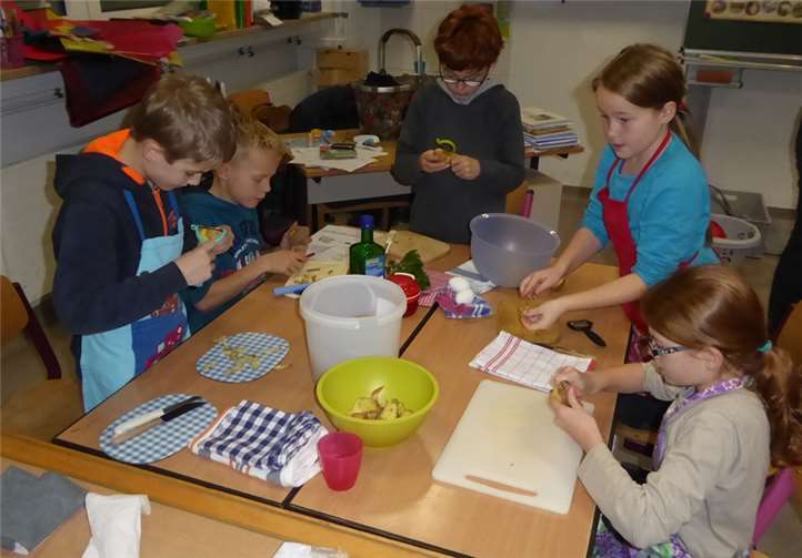 Die Kinder der Grundschule am Maar in Niederdürenbach waren mit viel Eifer bei der Sache. privat