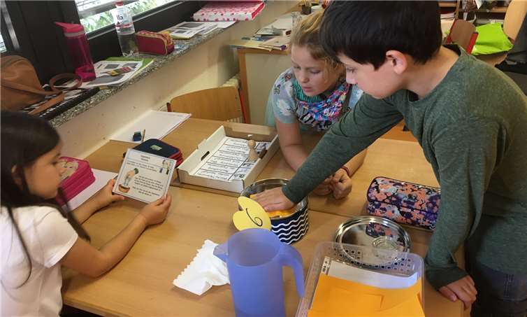 Die Kinder der KGS Meckenheimexperimentierten voller Spannung.