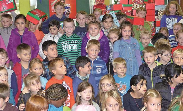 Die Kinder der KGS Merl wollen anderen eine Freude machen.privat
