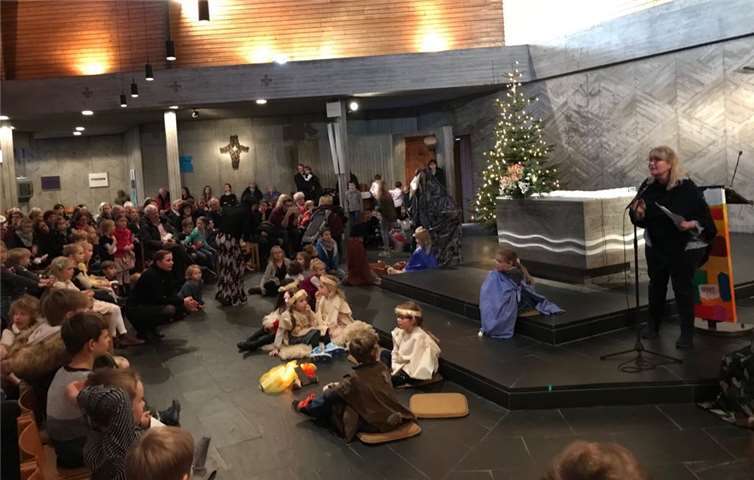 Die Kinder der Kath. Kita St. Martin hatten ein schönes Krippenspiel über den Hirtenjungen Simon vorbereitet.privat