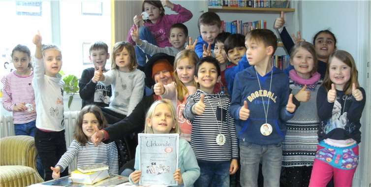 Die Kinder der Klasse 1c der Grundschule Adenau haben die Prüfung bestanden und eine Urkunde erhalten. Gerold Brixius