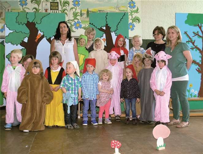 Die Kinder des Lieger Kindergartens erfreuten zum 30. Gründungsfest in der örtlichen Hunsrückhalle mit einer flotten Theateraufführung. TE