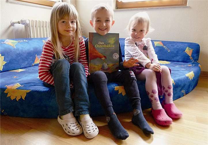 Die Kinder erfreuten sich an dem Buch „Das Osterküken“.  privat