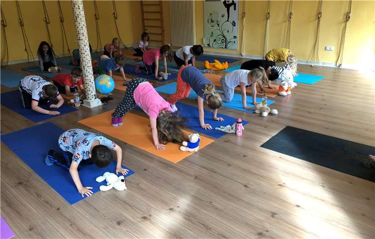 Die Kinder erlernten verschiedene Atemübungen und Bewegungsabläufe, die sie auch zuhause oder in der Schule anwenden können. privat