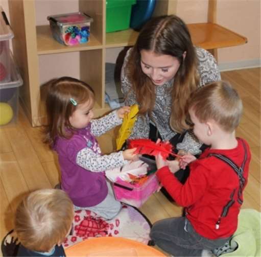 Die Kinder experimentierten mit großem Eifer mit den verschiedenen Materialien. Foto: privat