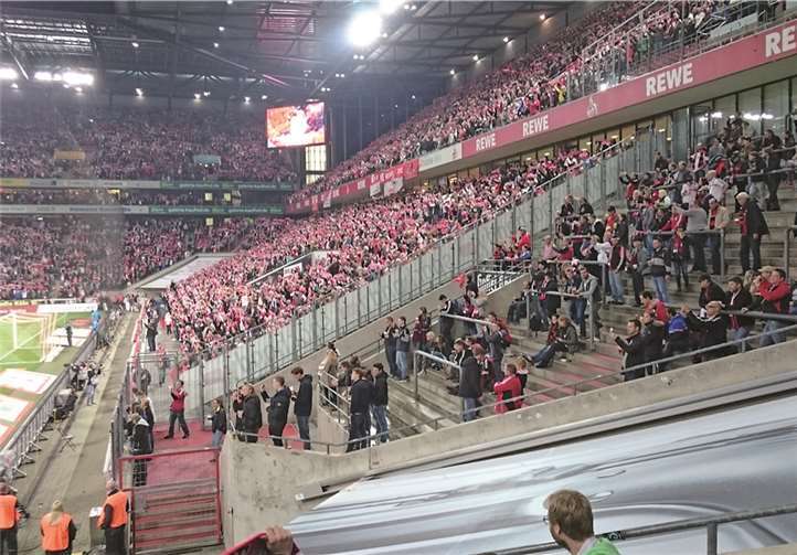 Die Kinder folgten einer Einladung des Bundesligavereins FC Köln.