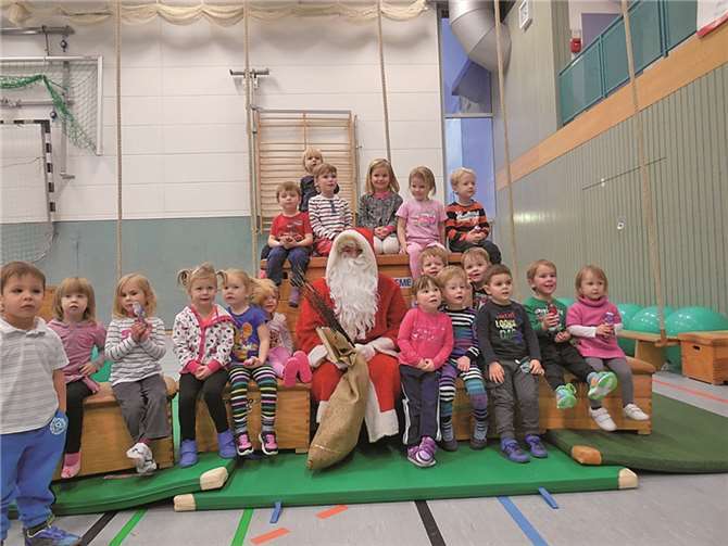 Die Kinder freuten sich sehr über den Besuch. privat