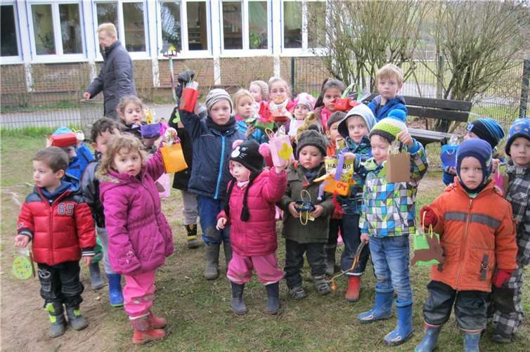Die Kinder freuten sich sehr über ihre gefüllten Osterkörbchen. privat