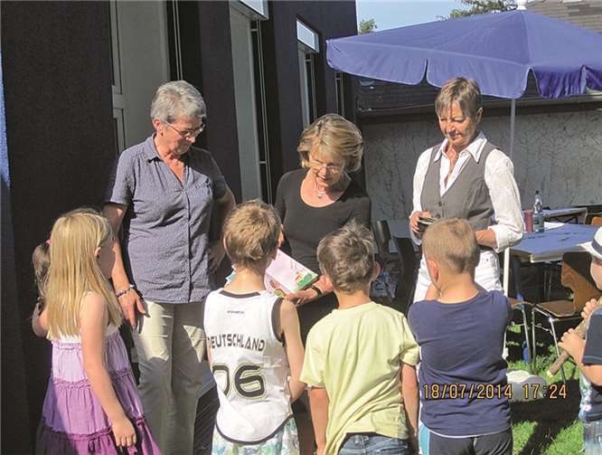 Die Kinder freuten sich über die besondern Schultüten. privat