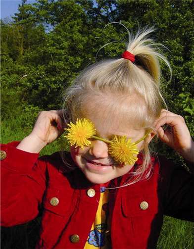Die Kinder gehen durch den neuen Frühjahrskurs auf Erkundungsreise durch die Natur.privat