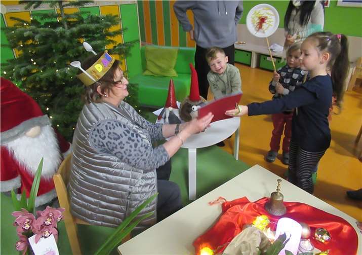 Die Kinder hatten allerlei Geschenke zum Abschied vorbereitet. Foto: privat