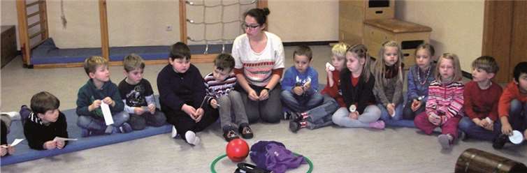 Die Kinder hatten nun die Gelegenheit im Wackelzahnclub ein Projekt auszuwählen, dass ihnen bei der Präsentation durch die Erzieher am besten gefiel. privat