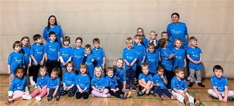 Die Kinder in ihren neuen T-Shirts. Foto: TV Kärlich