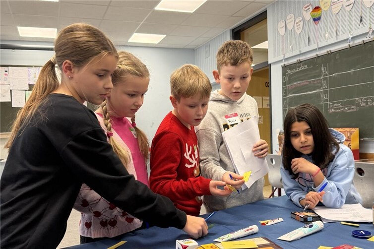 Die Kinder konnten bei vielen Angeboten mitmachen.Foto: Gisela Ladach