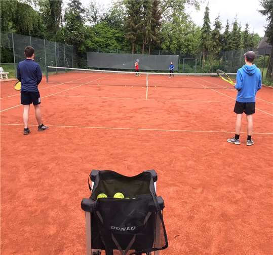 Die Kinder konnten der gelben Filzkugel nachlaufen. Foto: privat