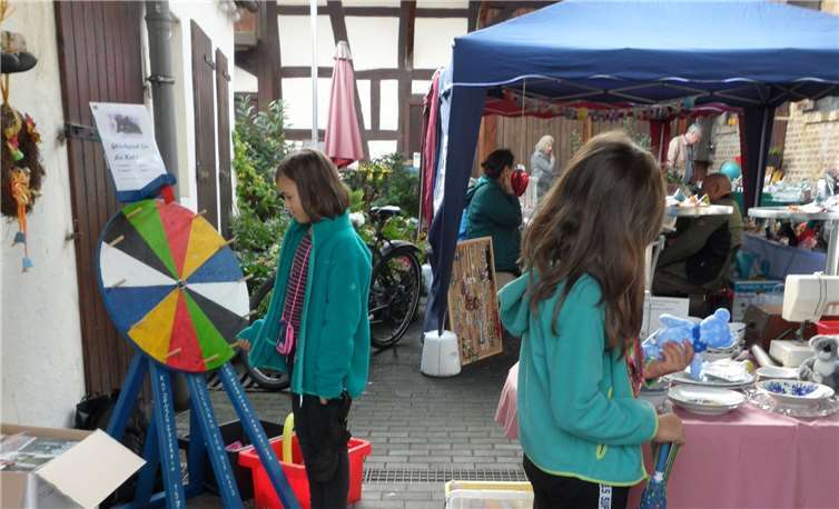 Die Kinder konnten in Ruhe stöbern. Foto: IT