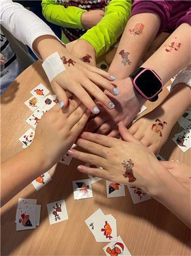 Die Kinder konnten weihnachtlich kreativ werden.