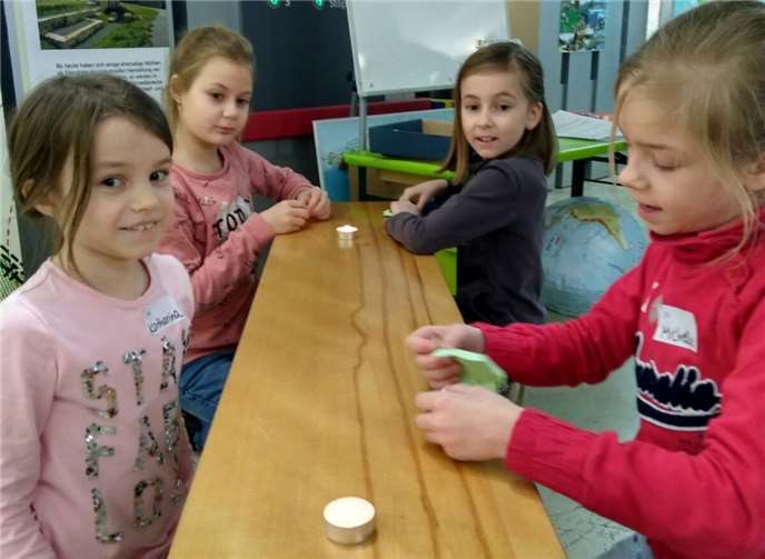 Die Kinder nahmen auch einem Programm zum Thema Klima teil.