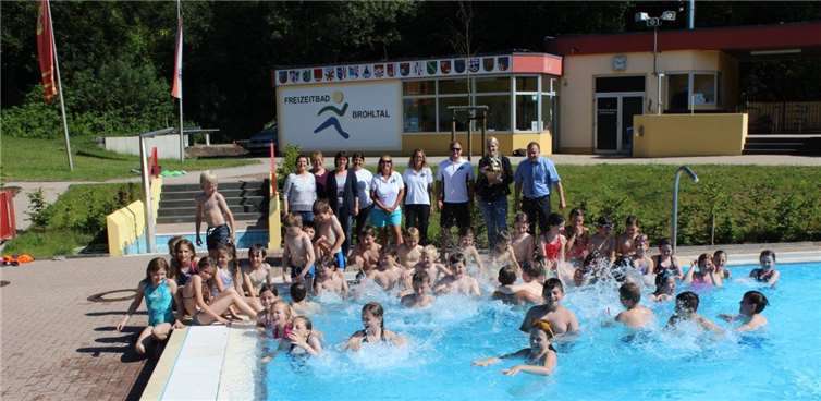 Die Kinder nutzten die Schwimmbadtage, um das Angebot des Freizeitbads kennenzulernen.