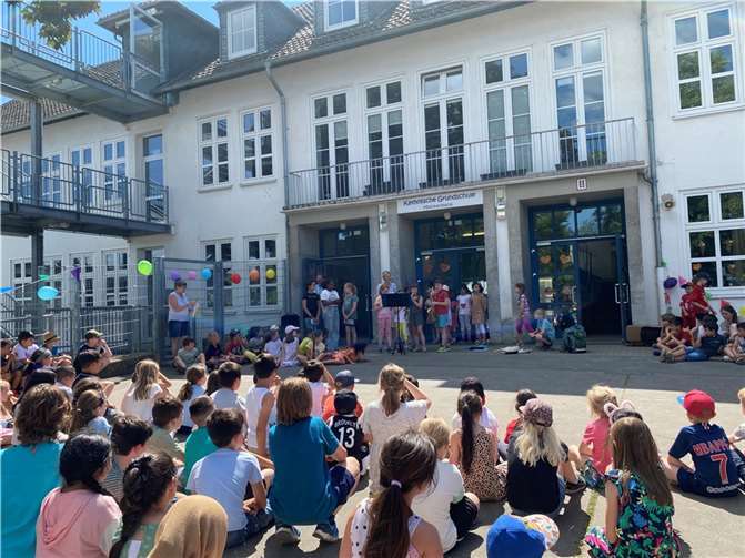 Die Kinder präsentierten ihr musikalischen Können auf den Blasinstrumenten.  Fotos: Katholische Grundschule Meckenheim
