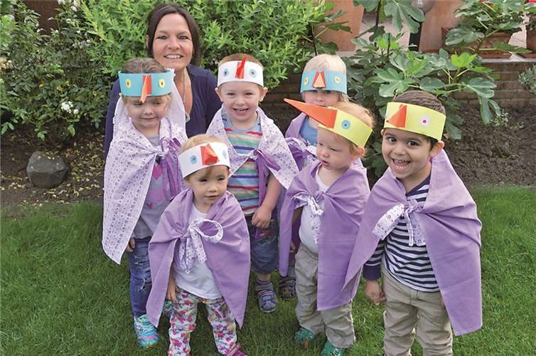 Die Kinder präsentierten ihre Aufführung „Vogelhochzeit“ den Eltern vor.Privat