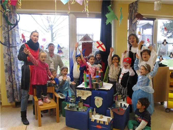 Die Kinder und Betreuer der Kindertagesstätte feierten ausgelassen Karneval. privat