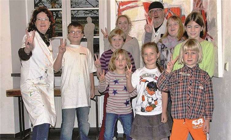Die Kinder und Jugendlichen sowie ihre Dozenten freuen sich auf den neuen Kurs.KMS
