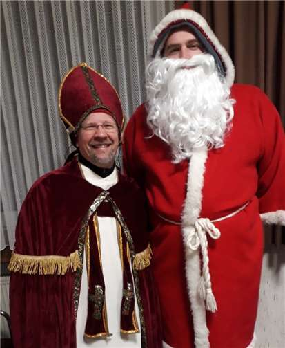 Die Kinder und Senioren haben sich sehr über den Besuch gefreut. Foto: privat