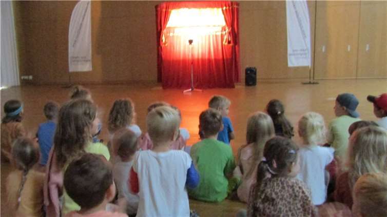 Die Kinder vom Haus für Kinder Vallendar fieberten gespannt mit.  Foto: Haus für Kinder