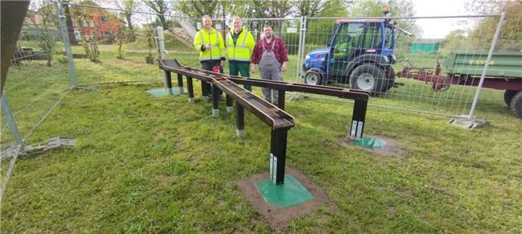 Die Kinder von St. Sebastian freuen sich schon darauf, sich bei entsprechenden Temperaturen bei Spiel und Spaß abkühlen zu können. Foto: Jörg Harig
