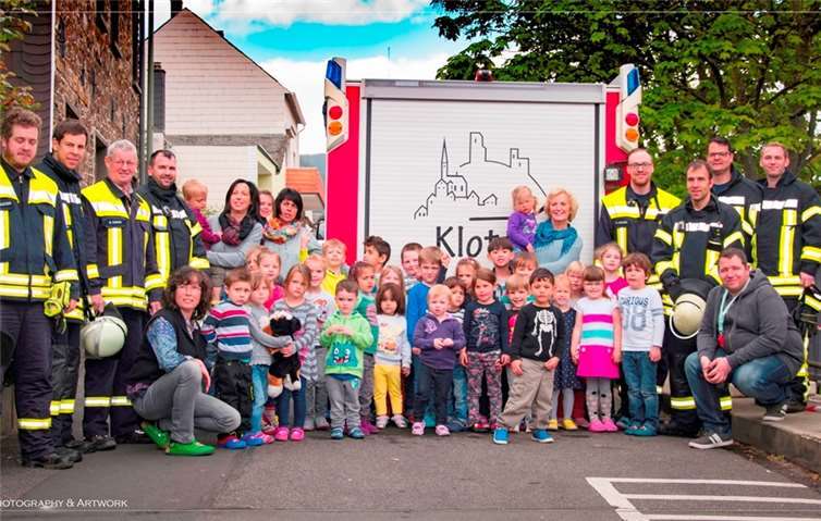 Die Kinder waren natürlich beim Besuch der Feuerwehr ganz schön aufgeregt.privat