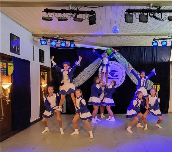 Die Kindergarde des Möhnenclub „Die Gemütlichen“ Arzheim e.V.