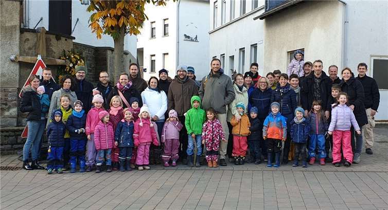 Die Kindergarten- und Grundschulkinder aus Koisdorf.Fotos: privat