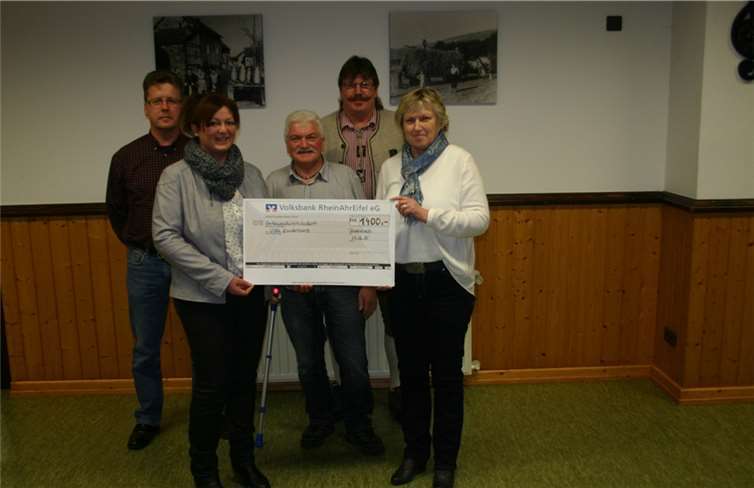 Die Kinderkrebshilfe konnte sich über einen großzügigen Scheck freuen. privat