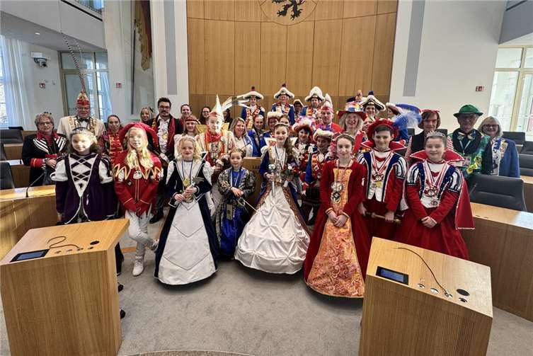 Die Kinderprinzenpaare im Mainzer Landtag. Foto: Marvin Kraus