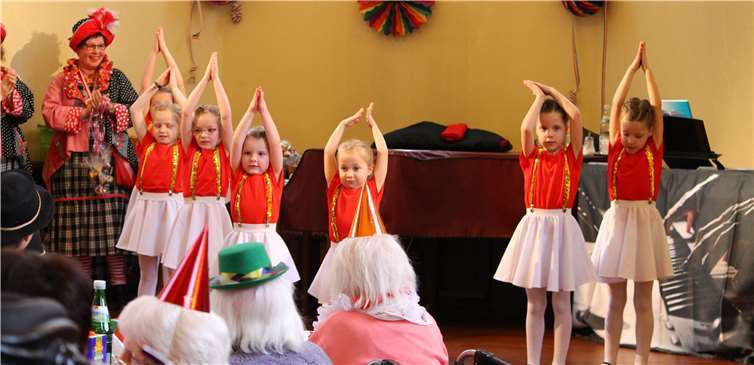 Die Kindertanzgruppe der Stadtsoldaten Rut-Wieß.Foto: privat