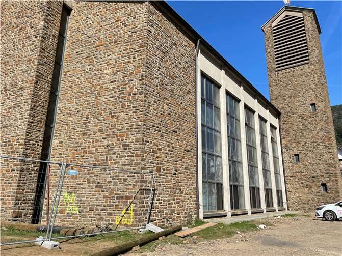 Die Kirche St. Andreas in Ahrbrück.  Foto:ROB