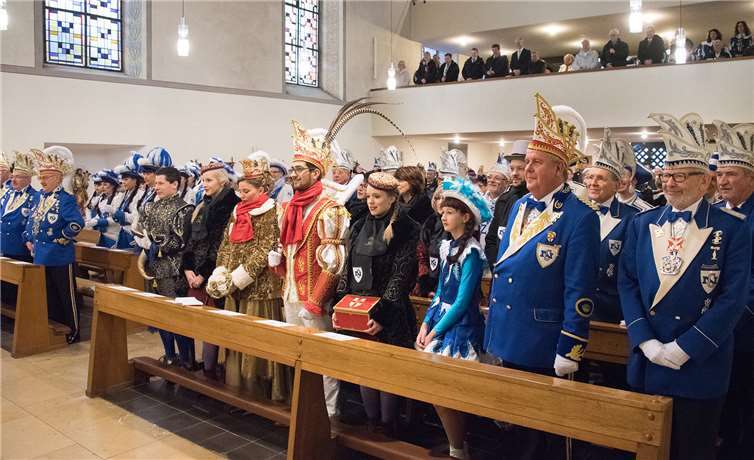 Die Kirche war bis auf den letzten Platz besetzt.