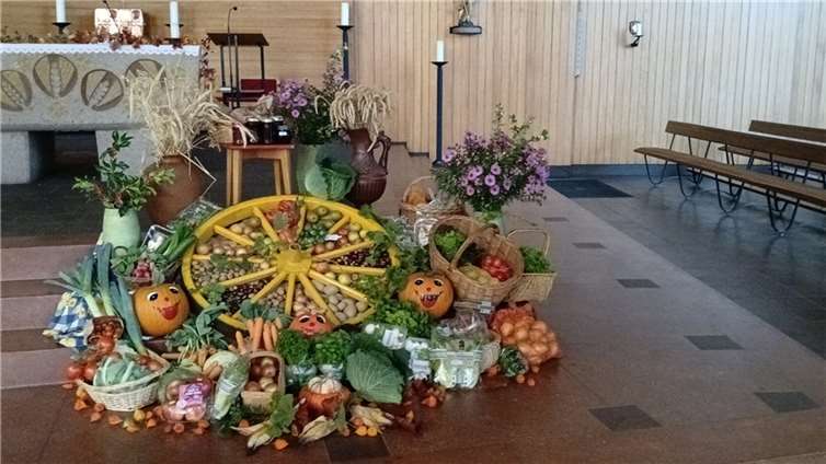 Die Kirche war reich dekoriert.  Foto: privat