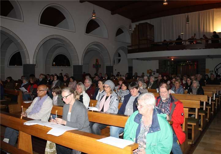 Die Kirche war sehr gut gefüllt.