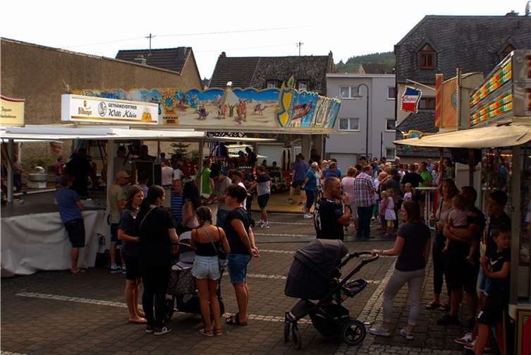 Die Kirmes war gut besucht.