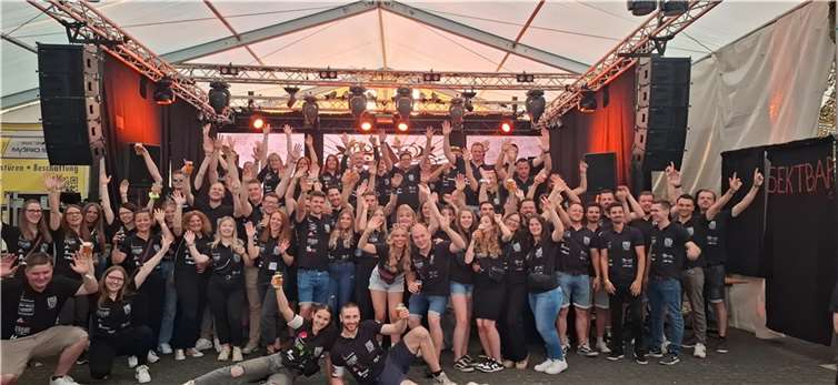 Die Kirmesgesellschaft Kitzjesträger Sessenhausen e.V. feierte das 30. Kirmesjubiläum.  Foto: Julian Hilz