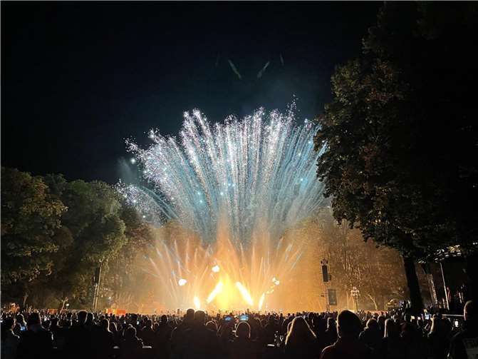 Die Klangwelle 2023 ist ein bombastisches Event in vier Akten.  Foto: ROB